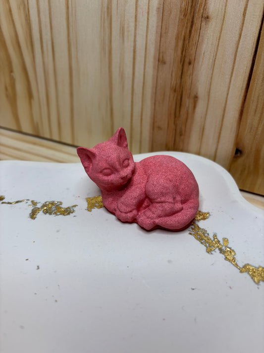 Chat allongé