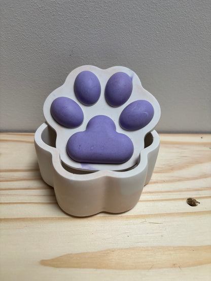 Boîte patte de chat