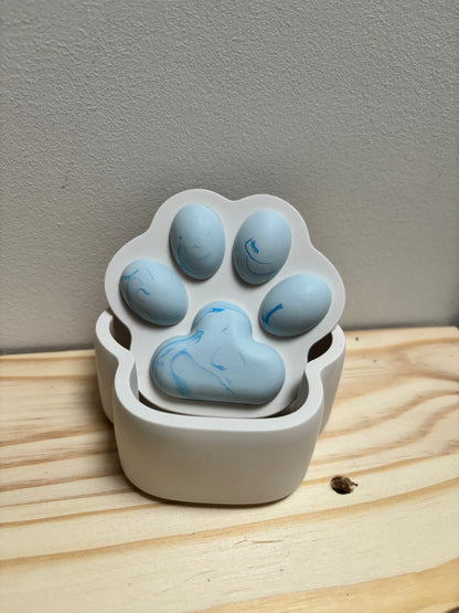 Boîte patte de chat